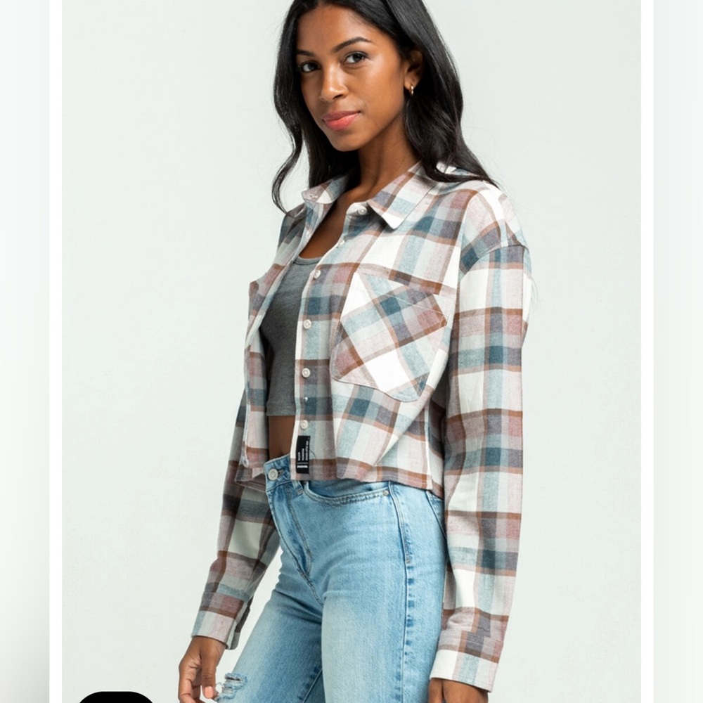 RSQ Flannel Crop Long Sleeve Button Down Top, Size Large